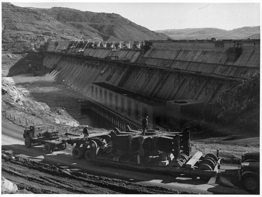 Transporting spider to the powerhouse--Grand Coulee in background.
