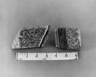 Multiple grant seams in drill core