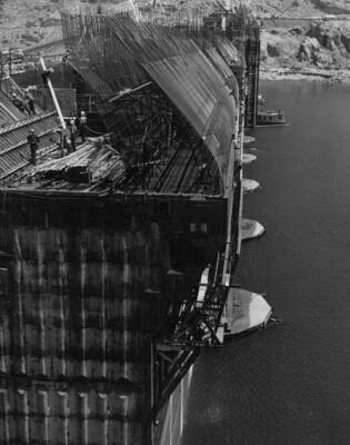 Steel and Form work for drum gate installation. Steel is for spillway crest, bridge piers, and drum gate chamber