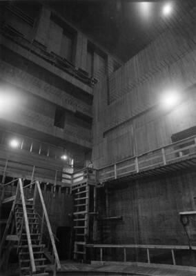 Looking up from pit #7 in West Powerhouse--natural illumination