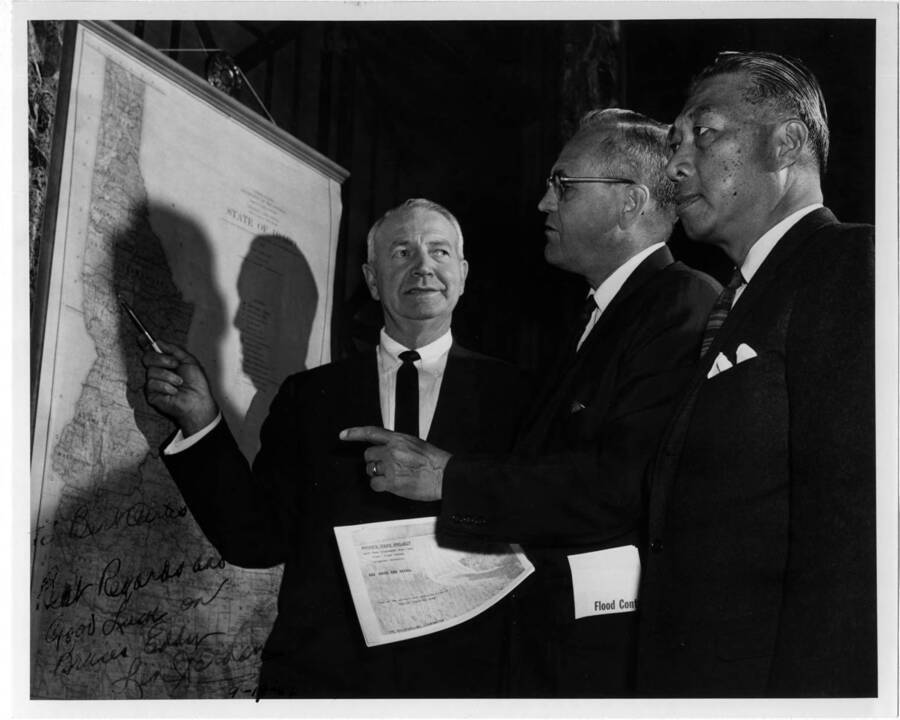 Senator Len B. Jordan, A.B. Curtis, & Hiram Fong in Washington, D.C. Note on image: ""To Bert Curtis Best Regards and Good Luck on Bruce's Eddy  Len Jordan 9-19-62""