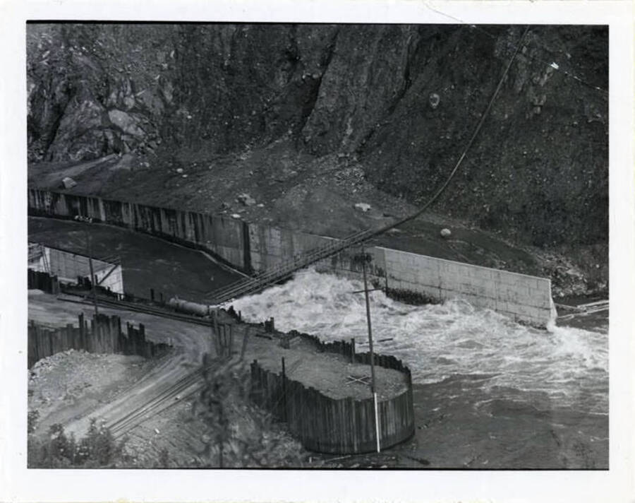 Photograph of the diversion tunnel.