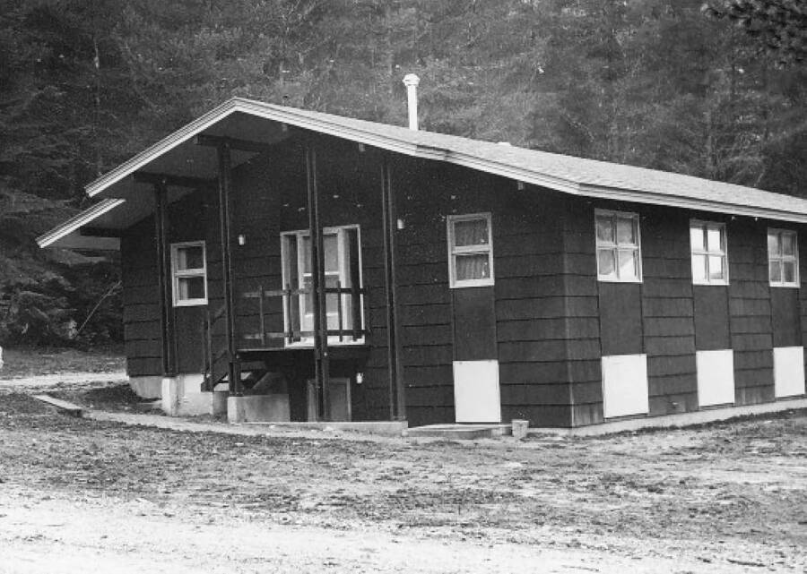 New office/lab/dormitory, ca 1962.