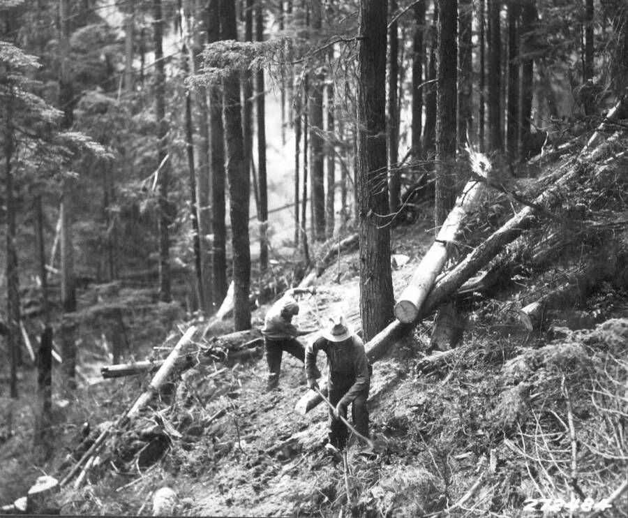 Building fire trench on Elmira fire. July-Aug. 1932