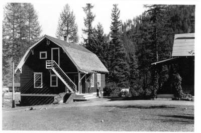 No information, but image shows building located on Priest Creek Experimental Forest Office.