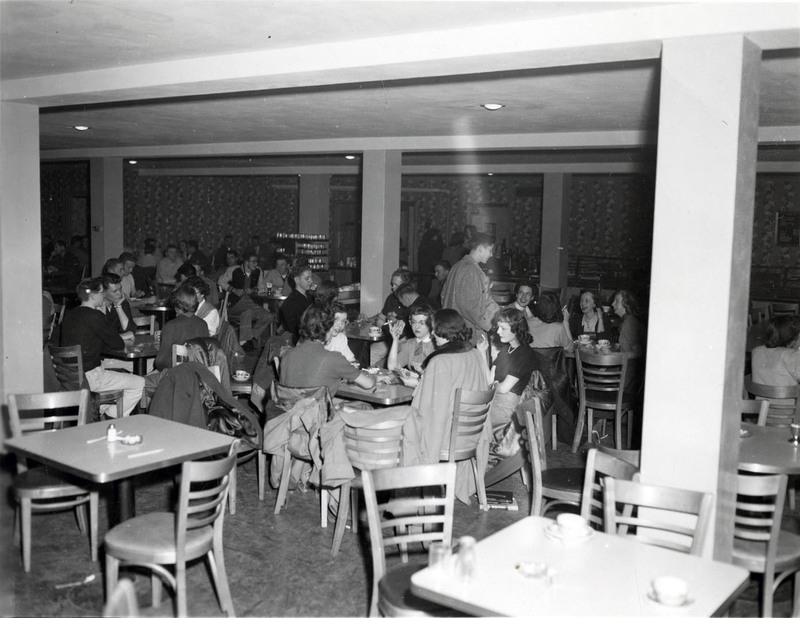 Students dining in the Student Union Building.