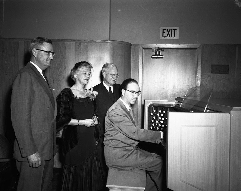 A organ presented in honor of Margaret Jewett with President J. E. Buchanan, Mr. George Frederick Jewett, and Hall M. Macklin.