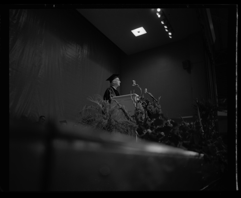 Newspaper columnist Inez Callaway Robb giving the keynote address at the 1959 commencement ceremony.