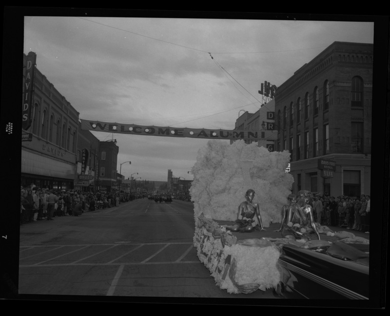 Homecoming parade floats in downtown Moscow, looking south from Main and Third St.