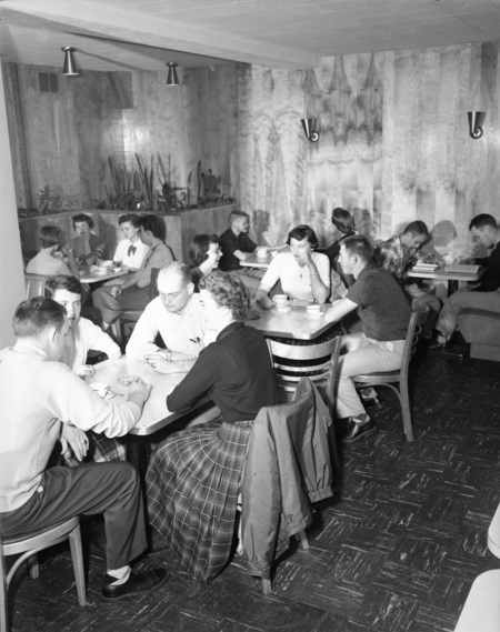 Students dining in the Student Union Building.