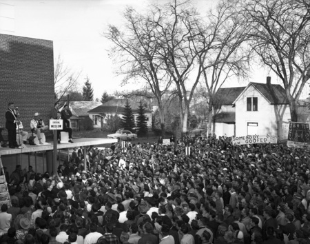 Students gather to celebrate that Idaho defeated WSC 10-0.