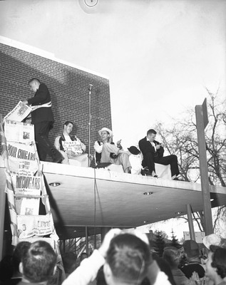 Students gather to celebrate that Idaho defeated WSC 10-0.