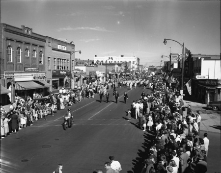 The Homecoming Parade in downtown Moscow.