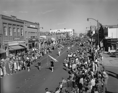 The Homecoming Parade in downtown Moscow.