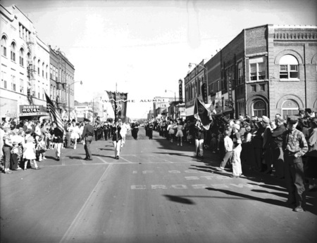 The Homecoming Parade in downtown Moscow.