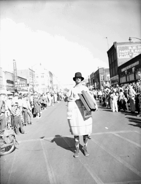 The Homecoming Parade in downtown Moscow.