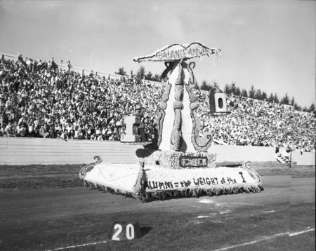 Phi Gamma Delta first place float on the sidelines of the Homecoming game.