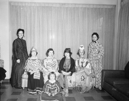 History conference on Native American costumes.