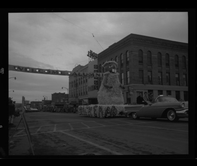 A homecoming float of a beaver from Alpha Phi and Delta Chi in downtown Moscow that reads 'Sack 'Em".