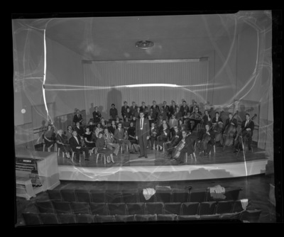 Professor LeRoy Bauer, conductor, and the University of Idaho symphony orchestra.