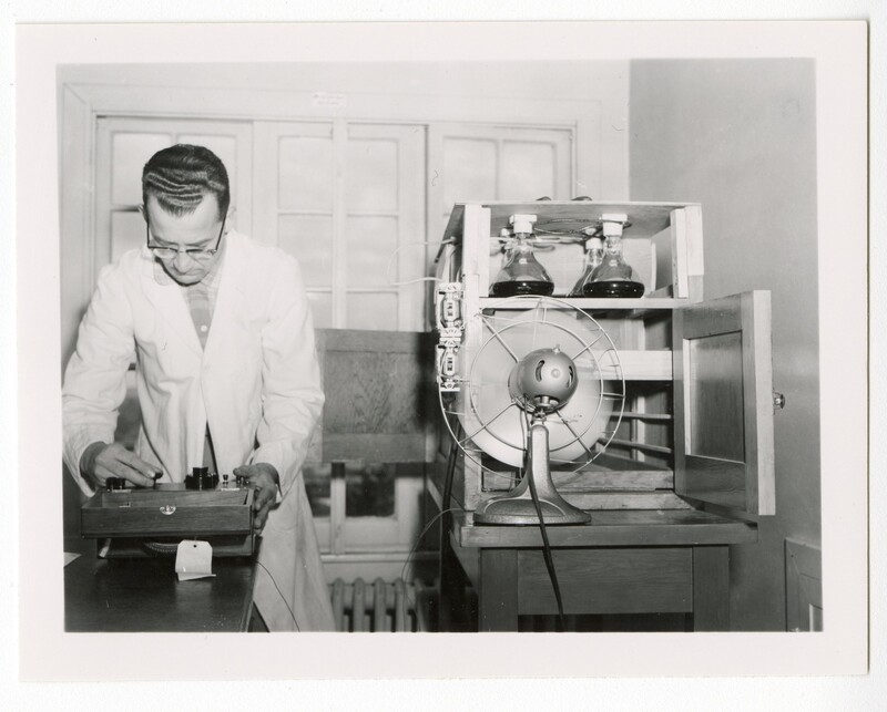 Kenneth Hungerford in the lab