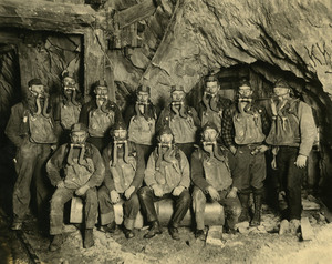 Mine rescue crew [1]