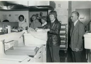Phyllis Le Tourneau packs meals [1]