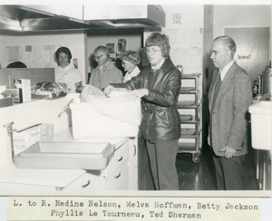 Phyllis Le Tourneau packs meals [3]