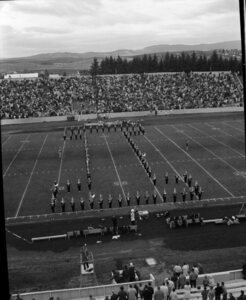 Marching band forming an "I" [1]
