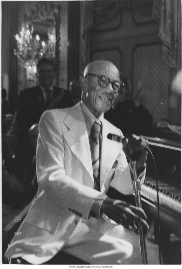 5 x 3 1/2 inch photograph; performing are Eubie Blake and unidentified musicians