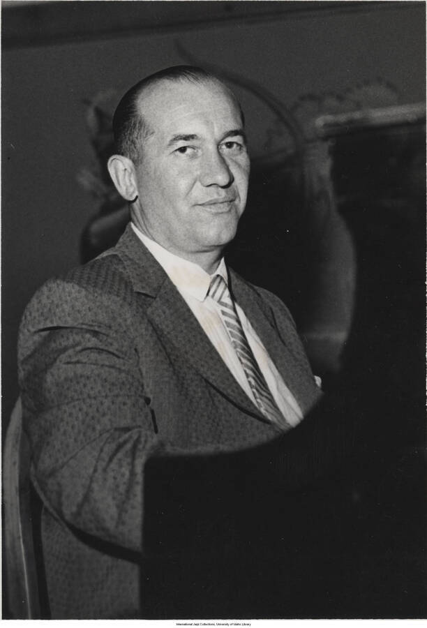 7 x 5 inch photograph; Billy Maxted at the piano. Handwritten on the back of the photograph: Billy Maxted; Gradview Inn, Columbus, Ohio, 1957-09