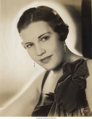 10 x 8 inch photograph; [Helen Oakley?]