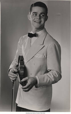 9 1/2 x 6 1/4 inch photograph