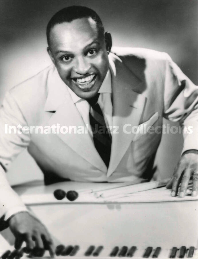 10 x 8 inch photograph. Lionel Hampton