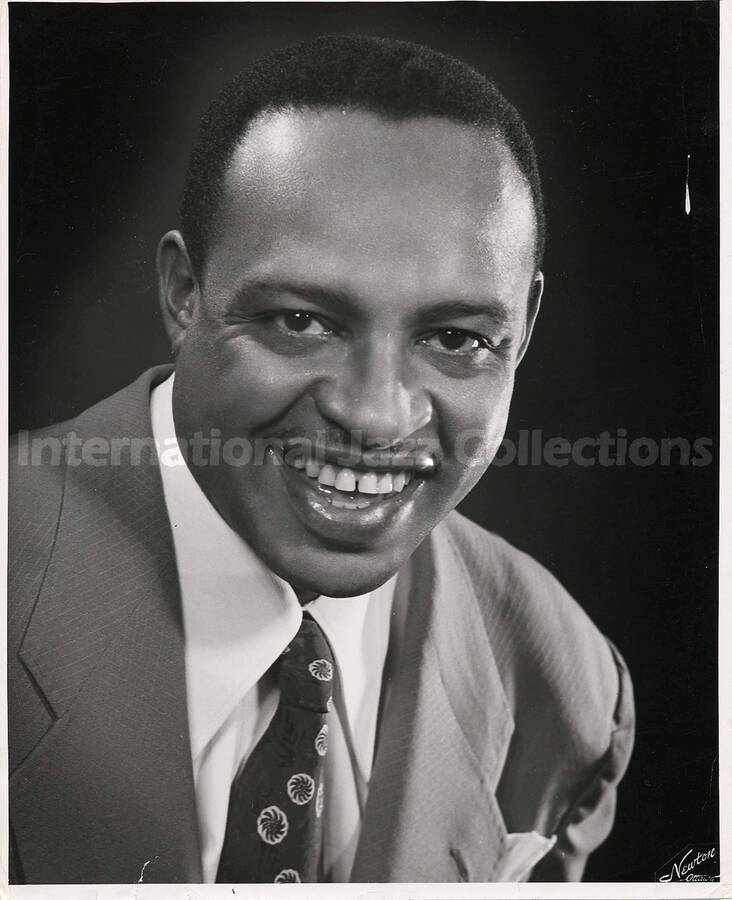 10 x 8 inch photograph. Portrait of Lionel Hampton