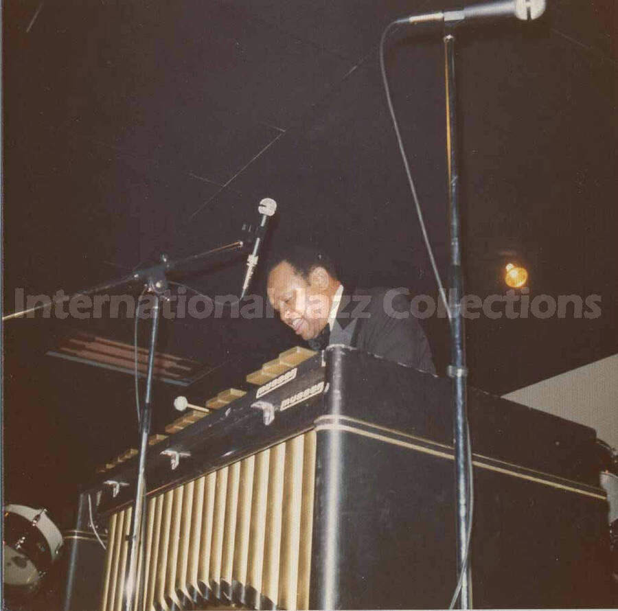 3 1/2 x 3 1/2 inch photograph. Lionel Hampton performing at the Birdland Caf?, in Wallingford, CT