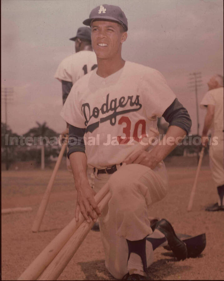 10 x 8 inch photograph. Maury Willis, Los Angeles Dodgers player