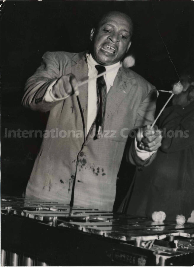 9 1/2 x 7 inch photograph. Lionel Hampton playing the vibraphone