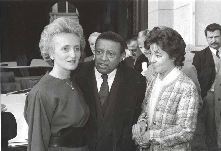 6 1/2 x 9 1/2 inch photograph.  Lionel Hampton with two unidentified women on the occasion of his receiving the medal of the City of Paris