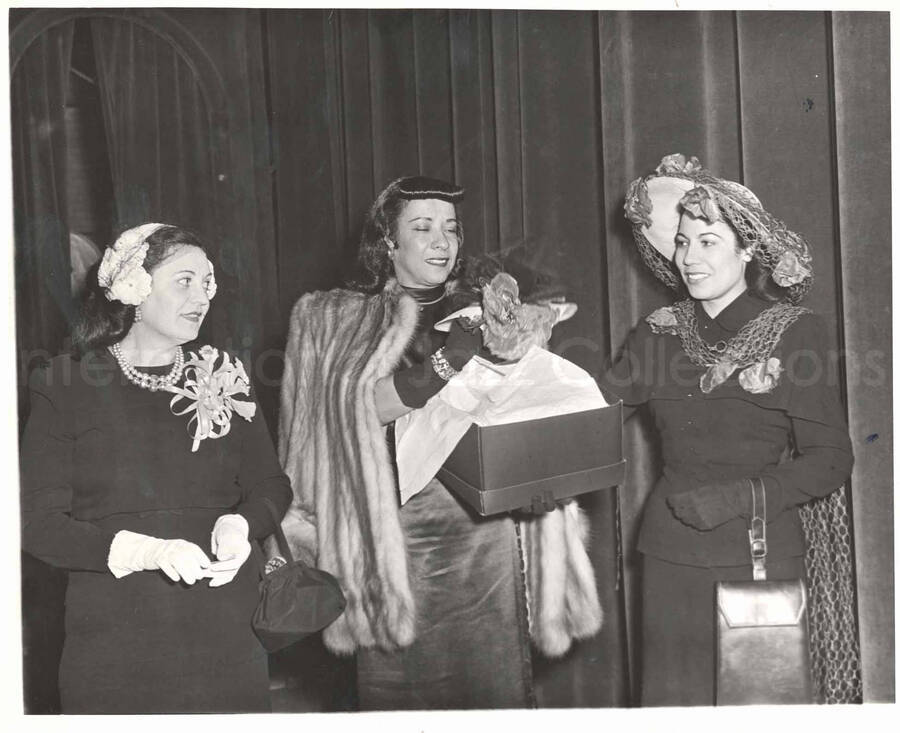 8 x 10 inch photograph. Gladys Hampton with unidentified women