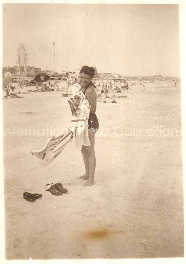 7 x 5 inch photograph. Gladys Hampton at the beach