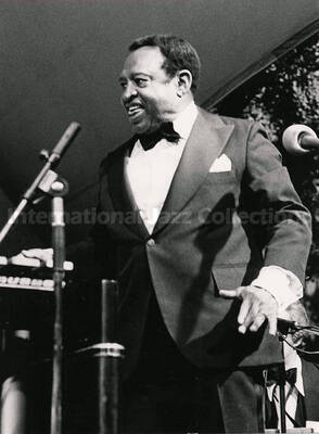 9 1/2 x 7 inch photograph. Lionel Hampton