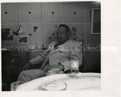 8 x 10 inch photograph. Lionel Hampton