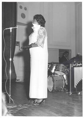 7 x 5 inch photograph. Unidentified woman. New York, NY