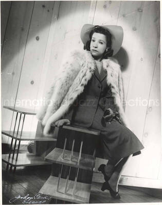 10 x 8 inch photograph. Portrait of Gladys Hampton