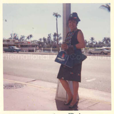 Gladys Hampton. 3 1/2 x 3 1/2 inch photograph.