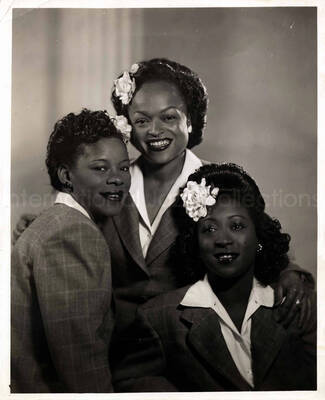 10 x 8 inch photograph. Unidentified women