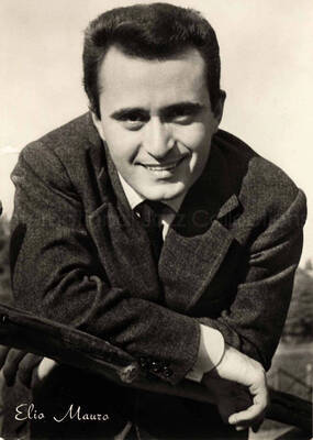 6 x 4 inch promotional photograph in the format of postcard. Elio Mauro