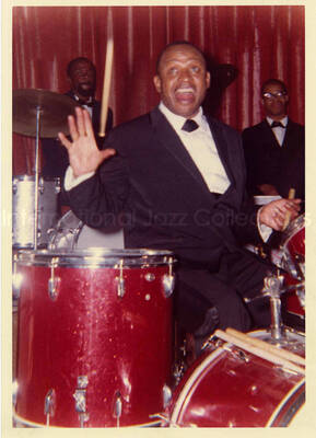 7 x 5 inch photograph. Lionel Hampton [in Japan]