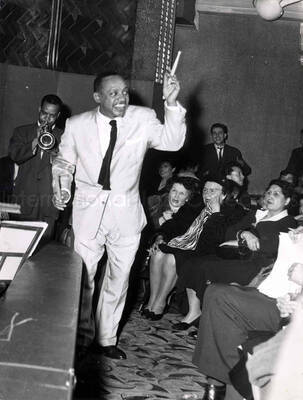 9 1/2 x 7 1/4 inch photograph. Lionel Hampton [in Paris, France]